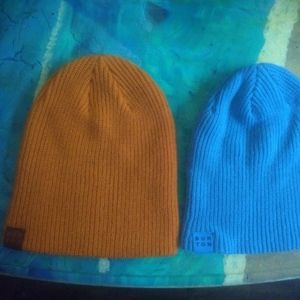 Set of 2 kids Burton Beanies